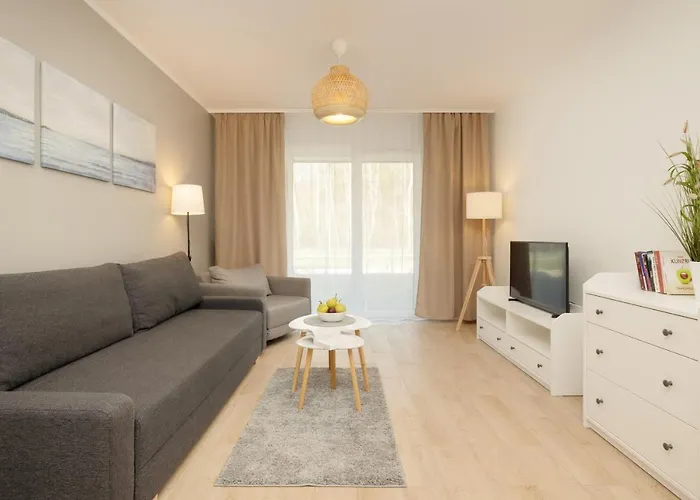 Plazowa Park Apartment With Garden By Noclegi Renters